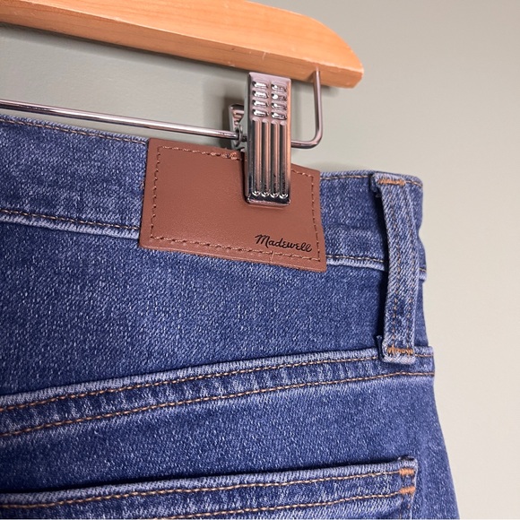 Madewell 10'' High-Rise Skinny Jeans in Dewitt Wash: Button-Front TENCEL Denim - Picture 7 of 10